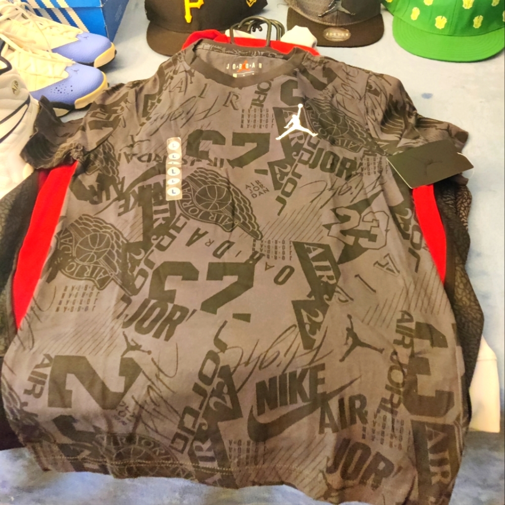 Brand New Nike Air Jordan  All Over AOP T-Shirt Black Jumpman Boys LG (12-13 yea